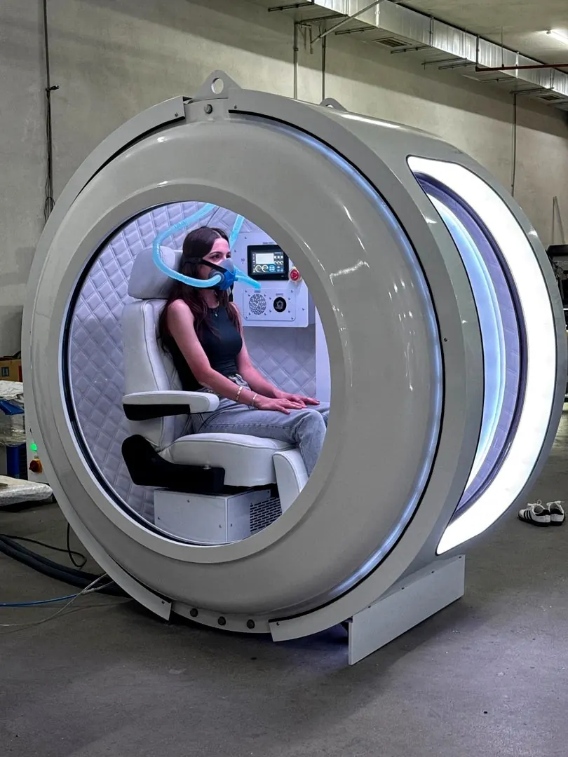 Zeugma hyperbaric chamber, side profile